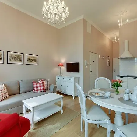 Be In - In The Heart Of The Old Town - Ogarna 10 *