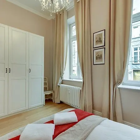 Be In - In The Heart Of The Old Town - Ogarna 10 *