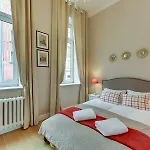 Be In - In The Heart Of The Old Town - Ogarna 10 *