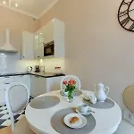 Be In - In The Heart Of The Old Town - Ogarna 10 Apartament