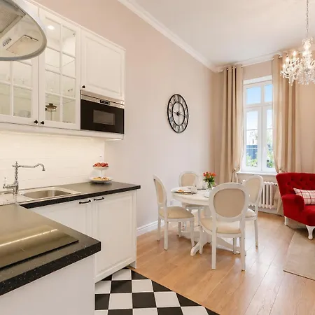 Be In - In The Heart Of The Old Town - Ogarna 10 Appartement
